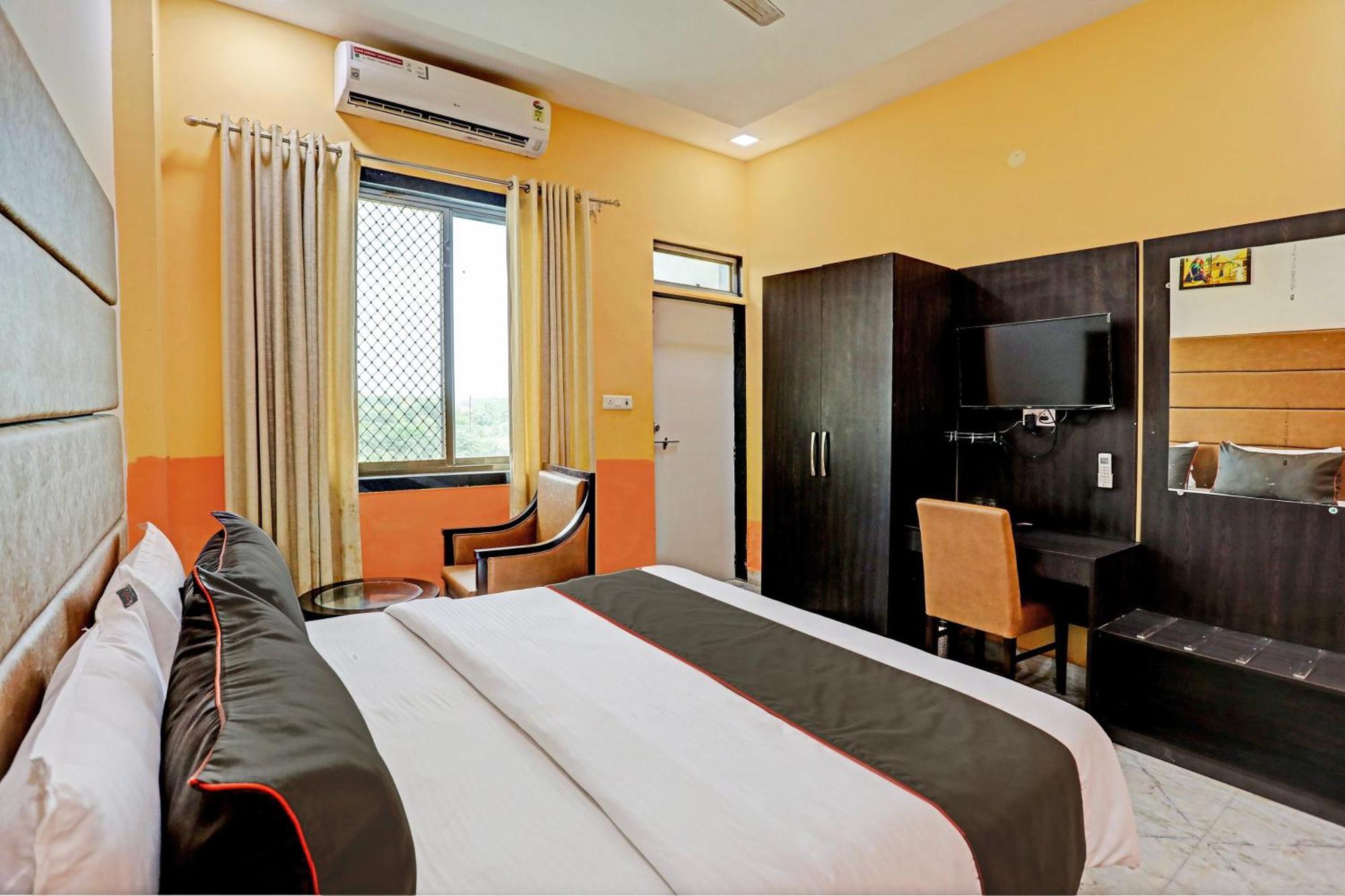 Collection O The Galaxy Resort Nathdwara Exterior photo